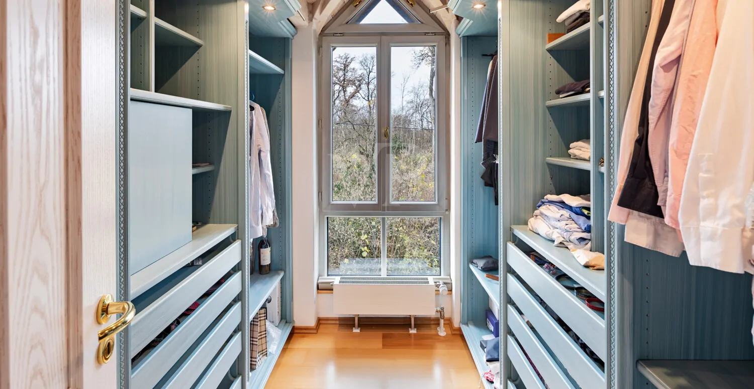 Ankleide im Elternschlafzimmer