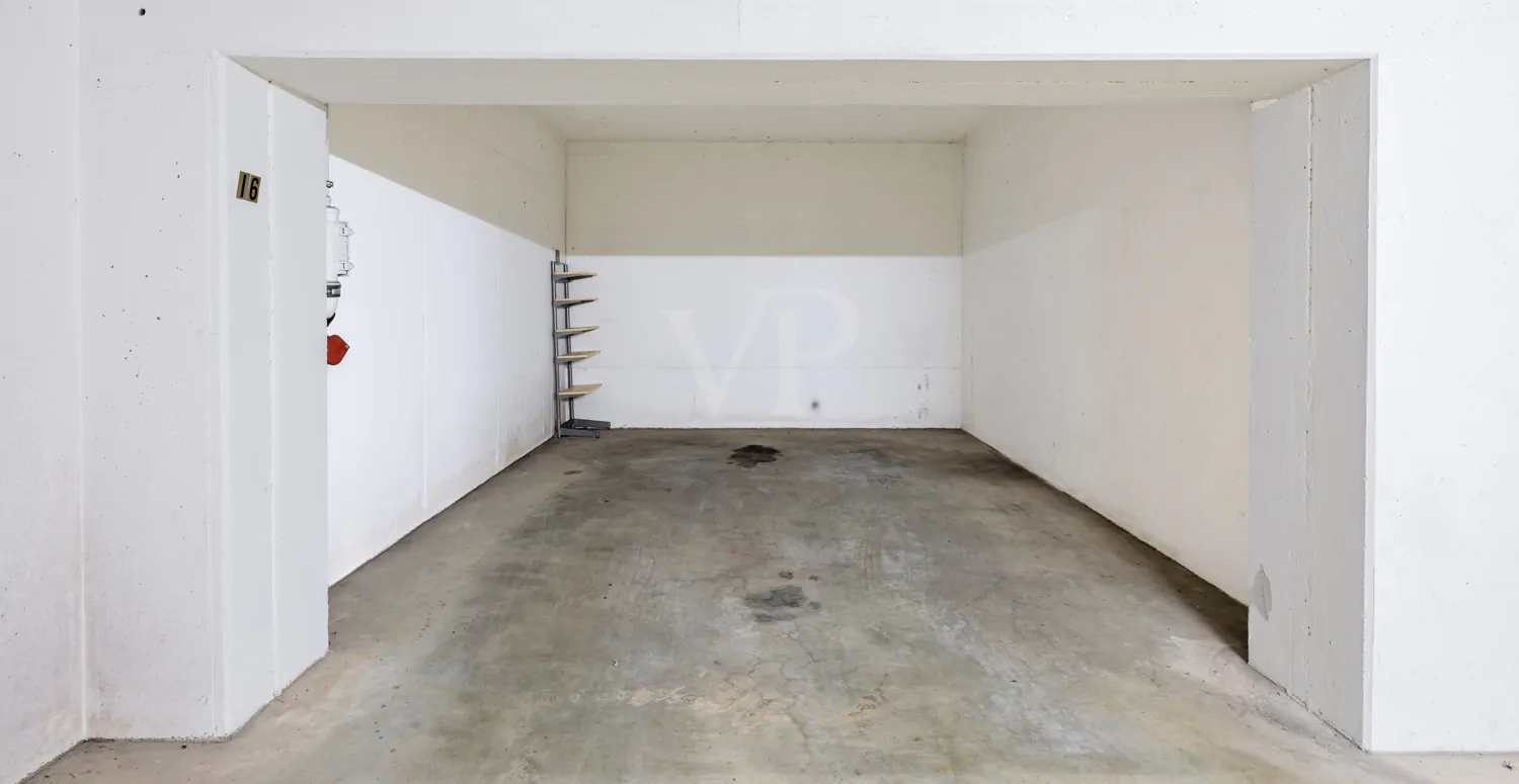 Tiefgaragenstellplatz