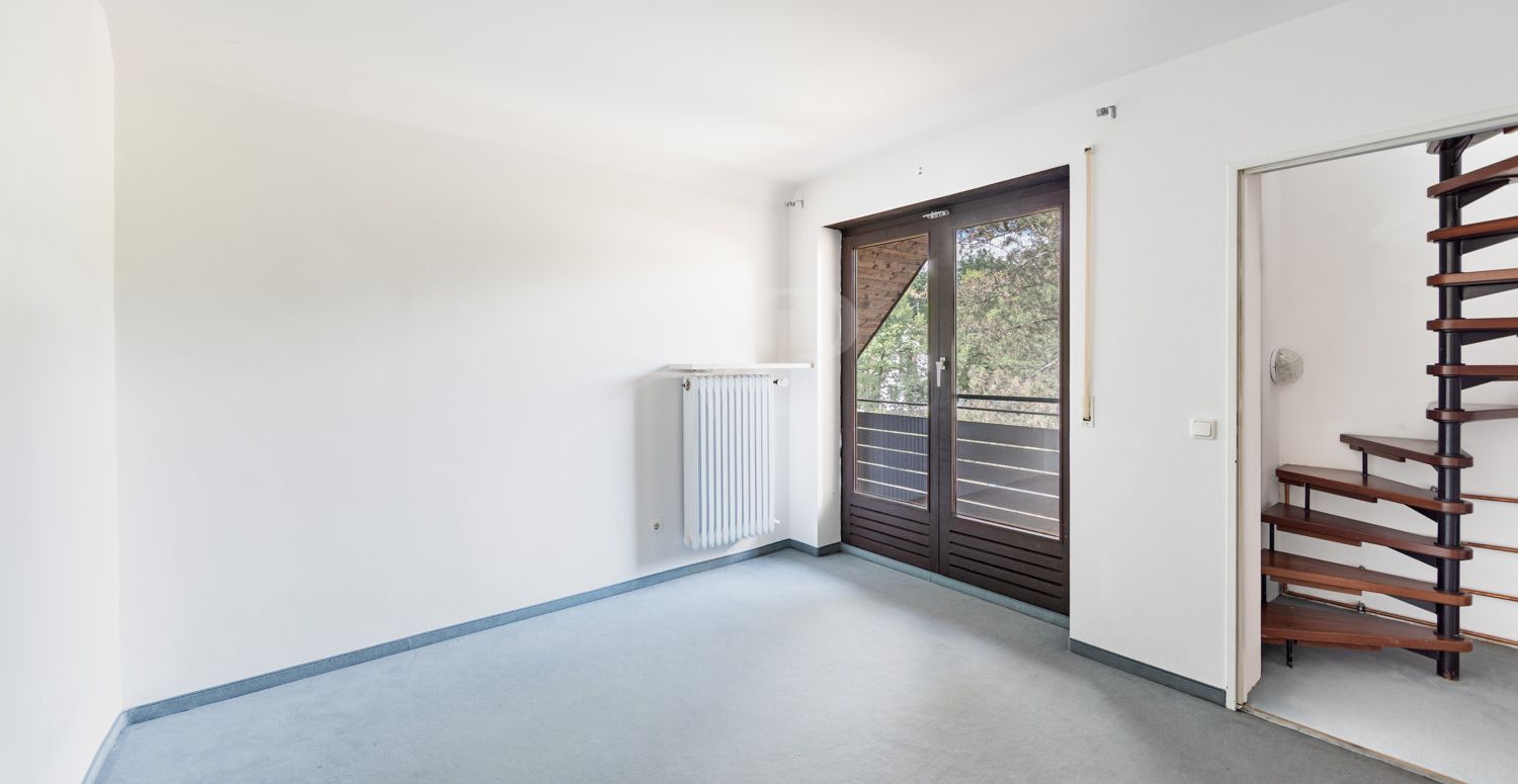 Schlafzimmer mit Balkon