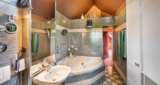 von_poll_real_estate_property_25225033_image_8