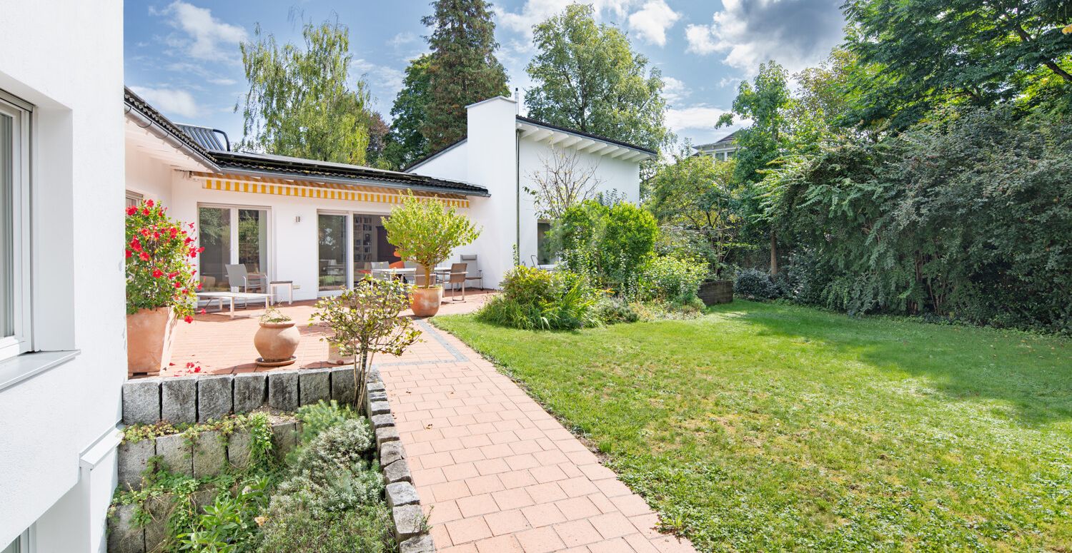 Terrasse mit Haus