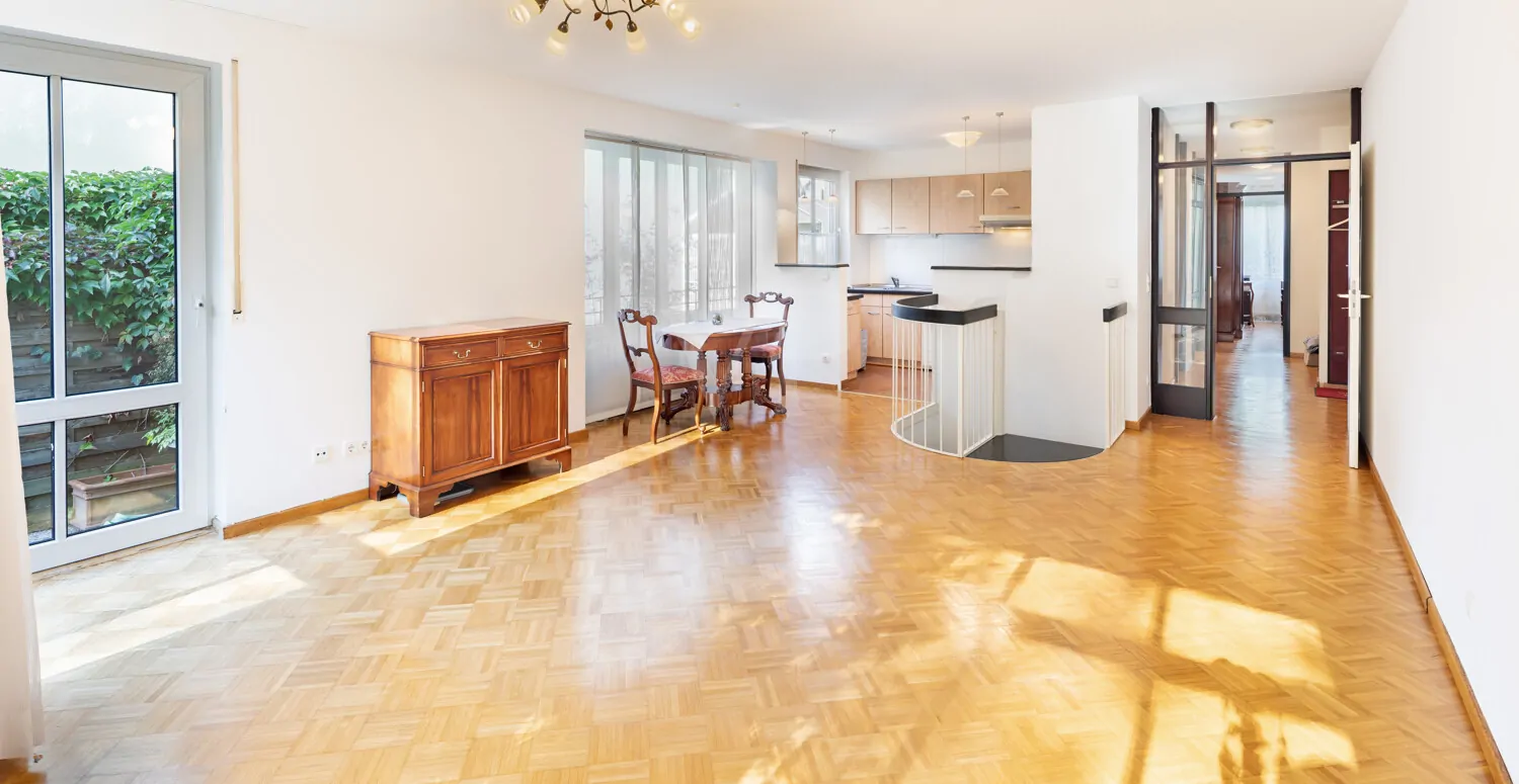 Wohn-, Essbereich mit offener Küche