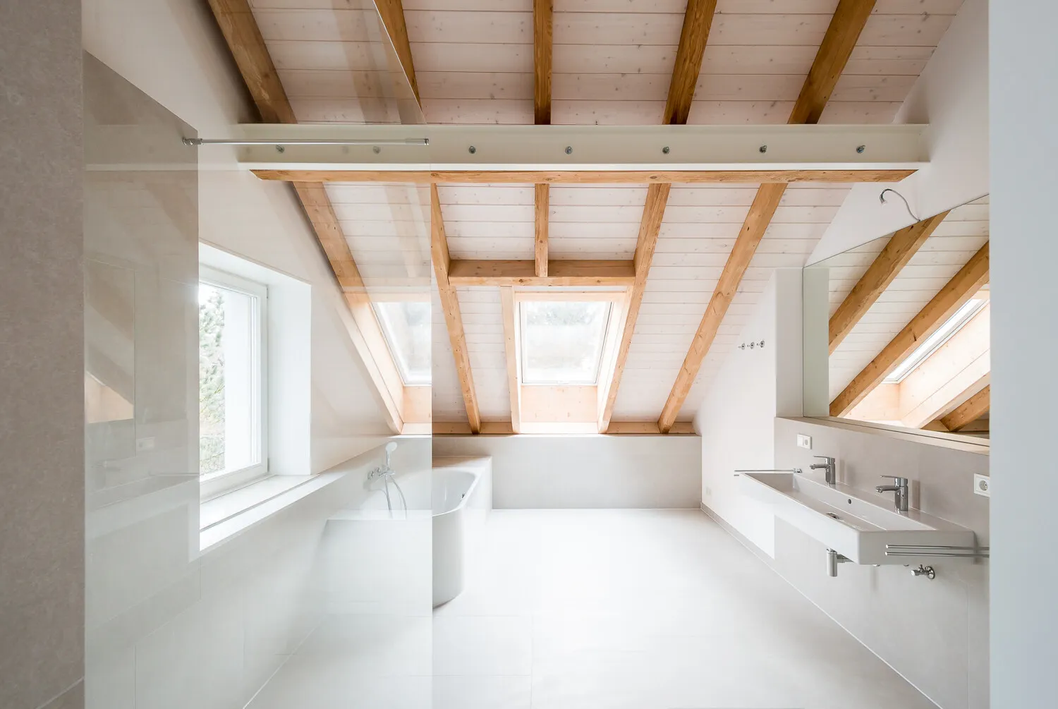 Badezimmer im Obergeschoss