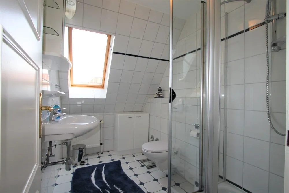 Helle, gepflegte Wohnung in ruhiger Lage im Künstlerdorf Oldsum