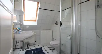 von_poll_real_estate_property_25253009_image_7