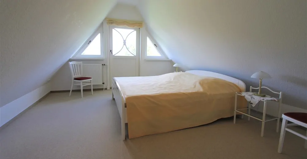 Helle, gepflegte Wohnung in ruhiger Lage im Künstlerdorf Oldsum