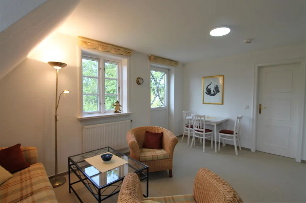 Helle, gepflegte Wohnung in ruhiger Lage im Künstlerdorf Oldsum