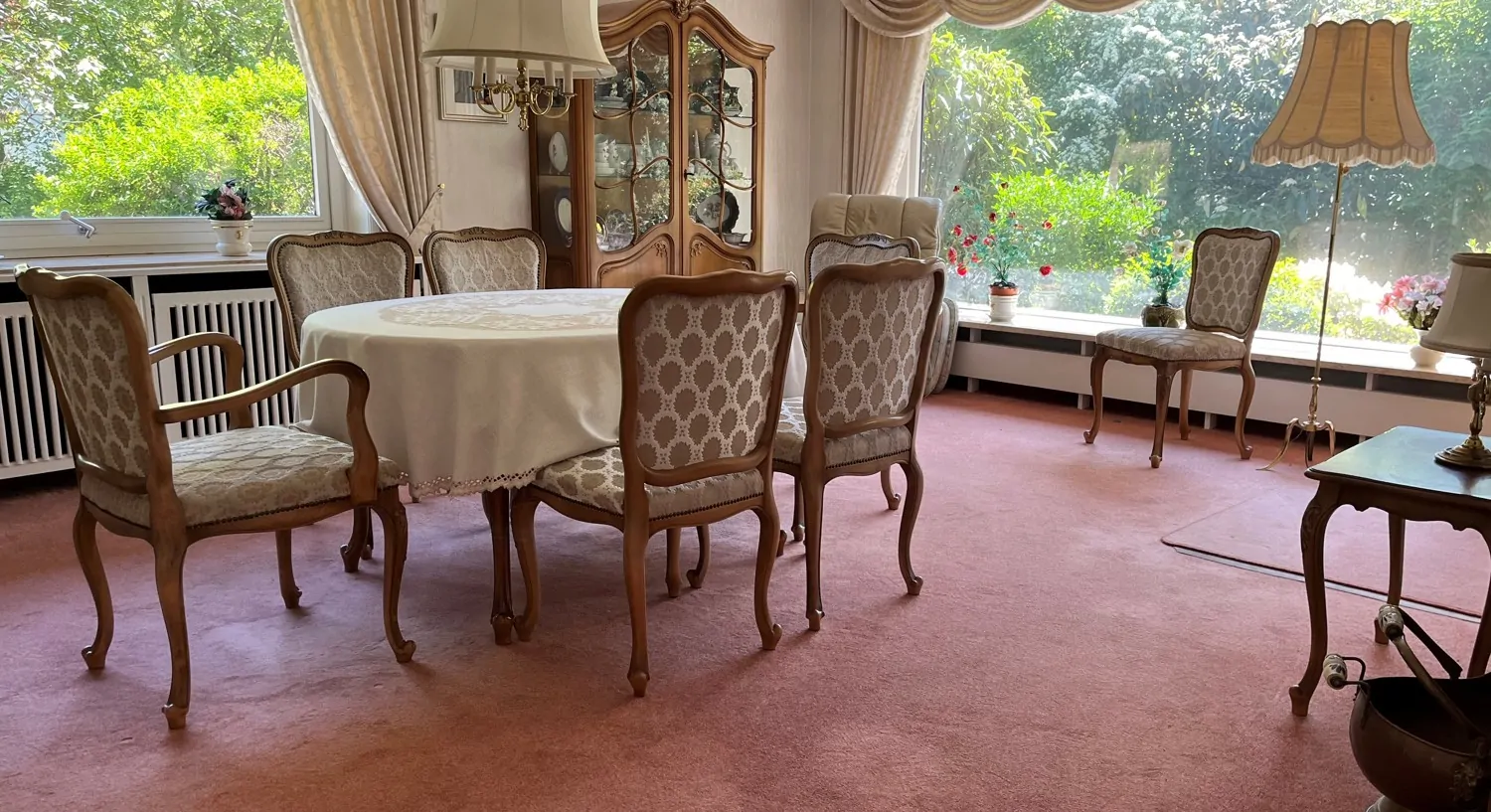 Walmdach-Villa in begehrter Wohnlage