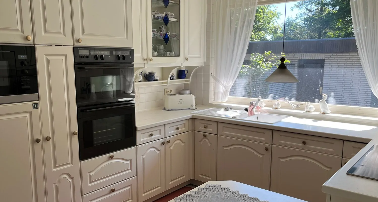 Walmdach-Villa in begehrter Wohnlage