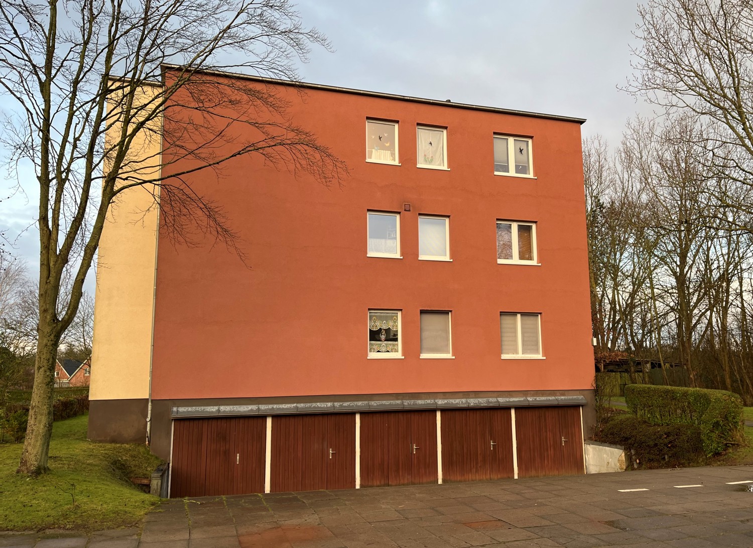 Solide vermietete Wohnung in ruhiger Lage