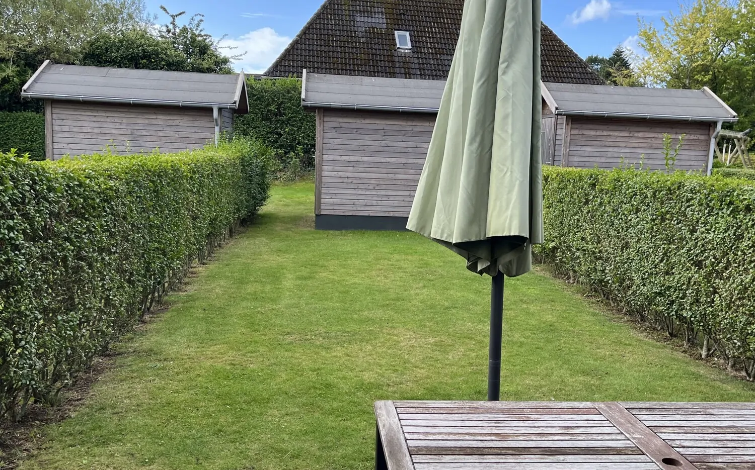 Drei Hausteile unter einem Dach in sehr guter Lage