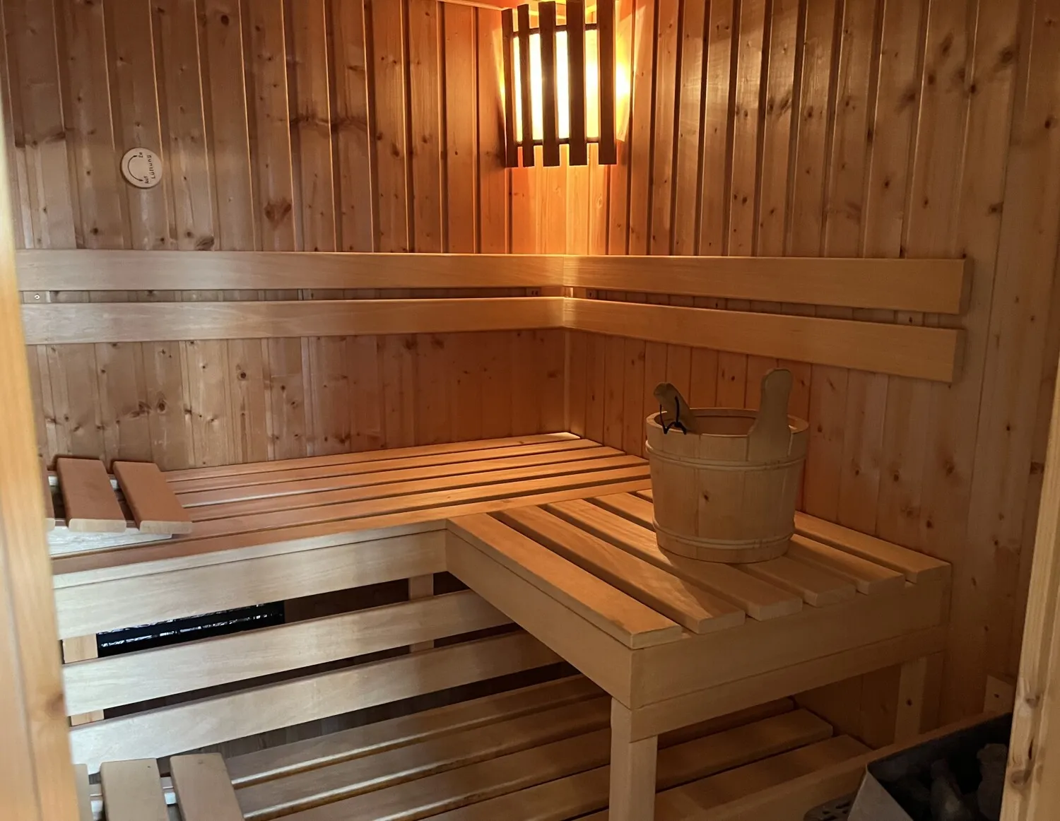 Drei Hausteile unter einem Dach in sehr guter Lage