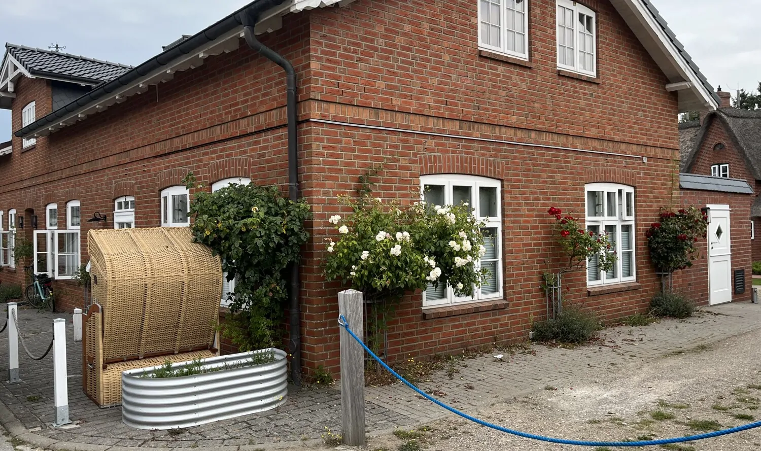 Top-Immobilie: Fünf exklusive Ferienwohnungen und eine Inhaberwohnung in begehrter Lage