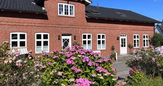 von_poll_real_estate_property_25253011_image_0