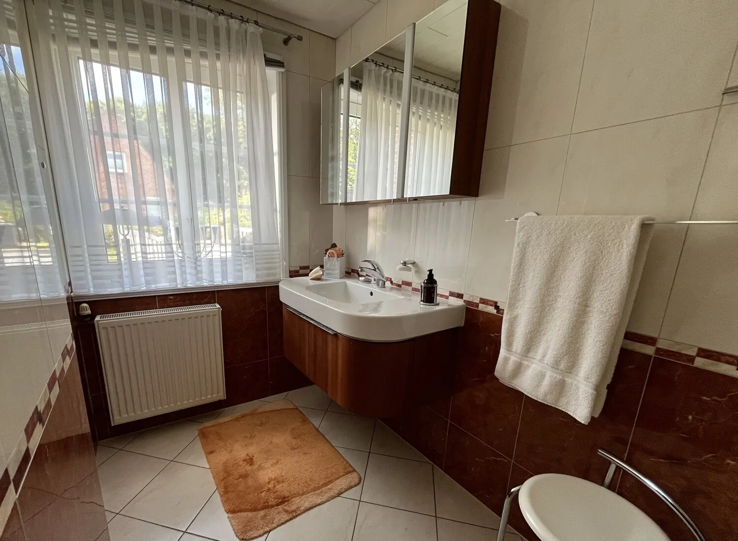 Charmant und sehr gepflegt: Kleines Traumhaus in begehrter Lage mit Potential
