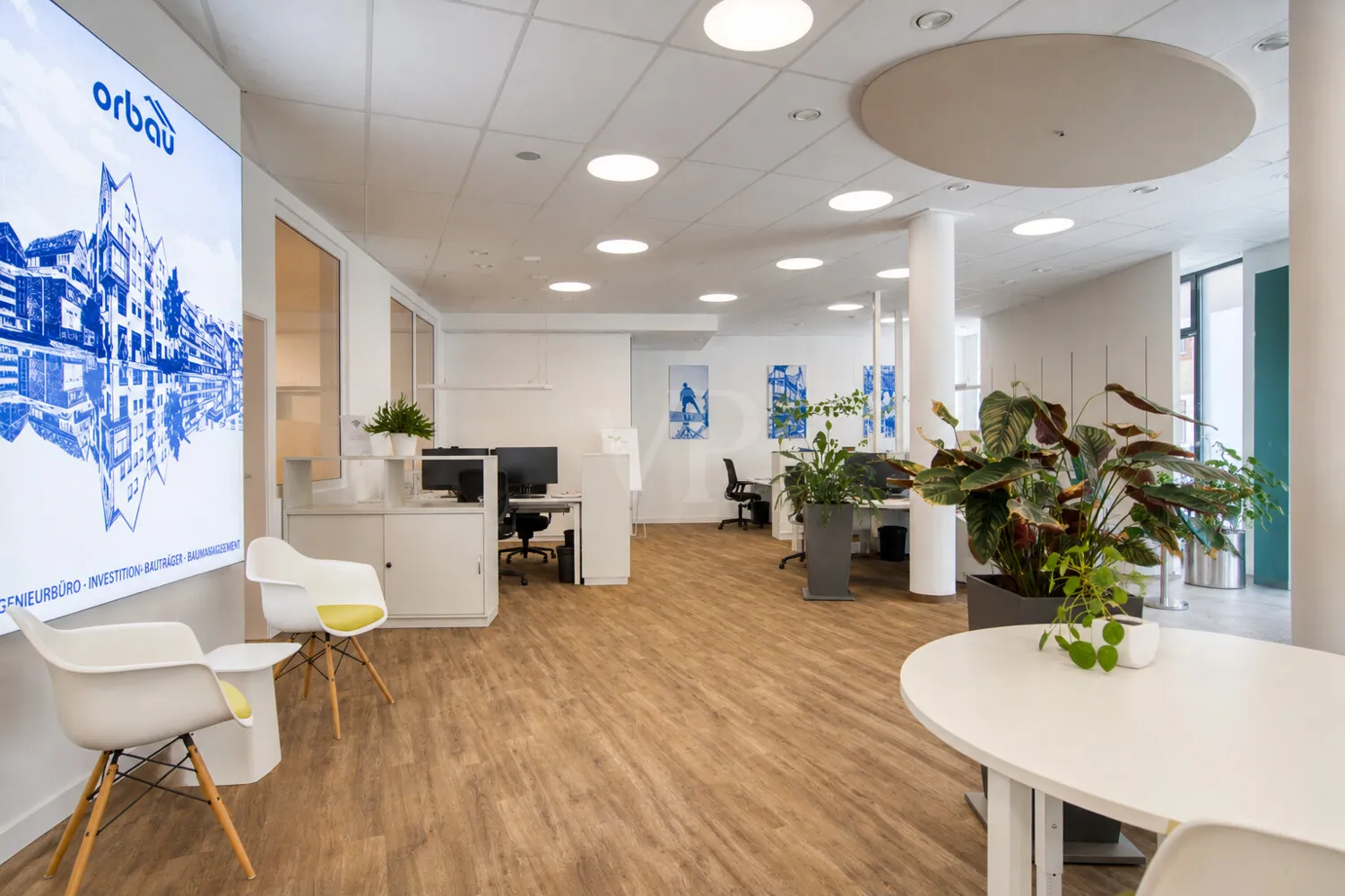 Helles Büro