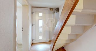 von_poll_real_estate_property_25191127_image_1