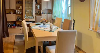 von_poll_real_estate_property_25191112_image_1