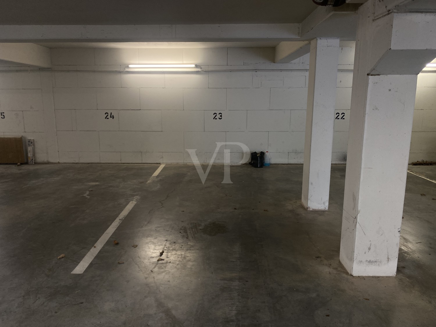 Tiefgaragenstellplatz