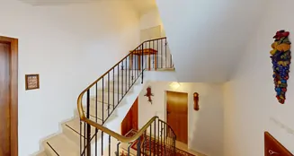 von_poll_real_estate_property_25191128_image_2