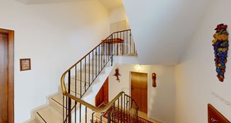 von_poll_real_estate_property_25191128_image_2