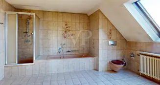 von_poll_real_estate_property_25191148_image_12