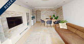 von_poll_real_estate_property_25191229_image_0