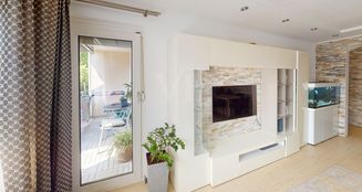 von_poll_real_estate_property_25191229_image_2