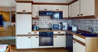 von_poll_real_estate_property_25191132_image_7