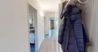 von_poll_real_estate_property_25191135_image_17