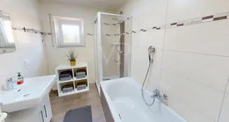 von_poll_real_estate_property_25191135_image_9