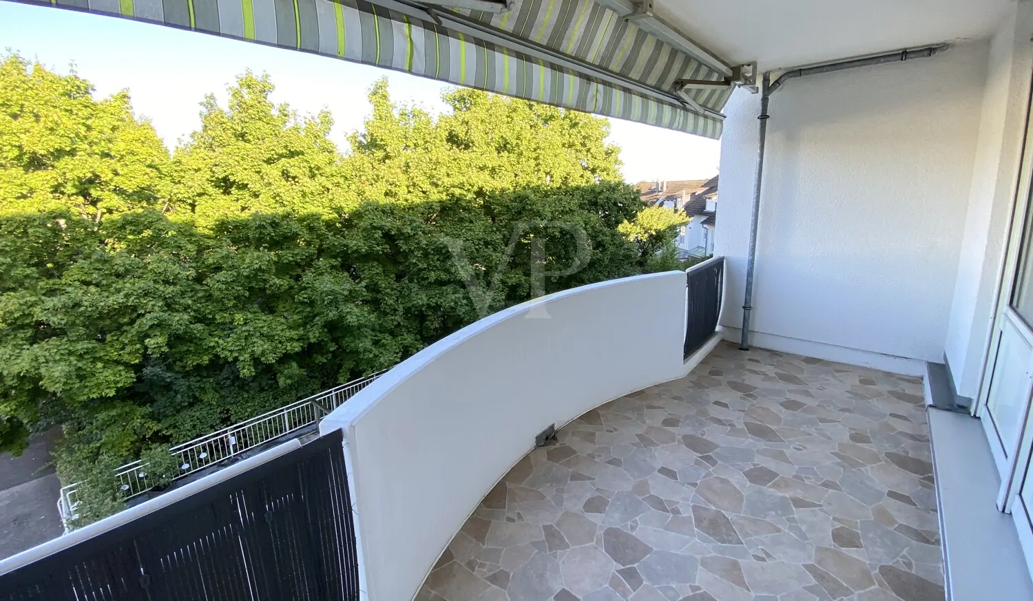 Balkon mit Westausrichtung