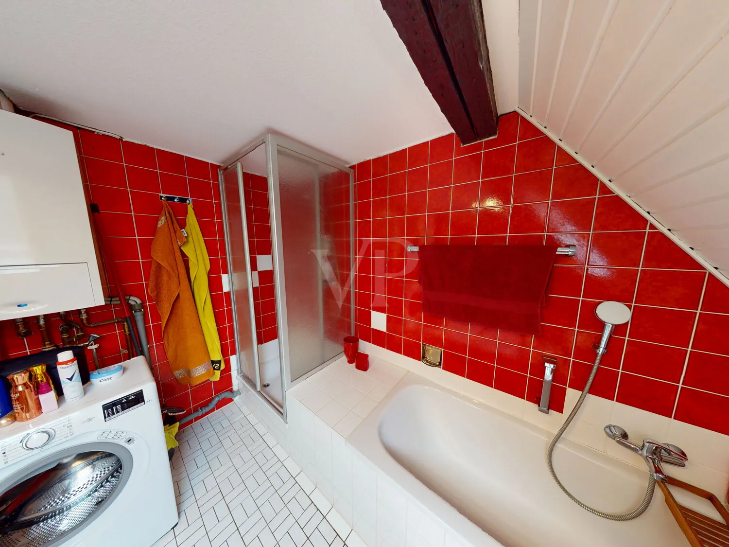 ... Dusche u. Badewanne, 2.OG