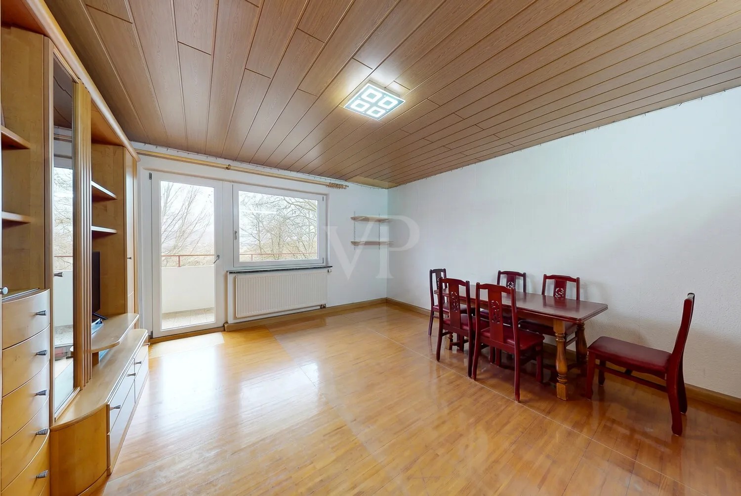 Wohnzimmer mit Essbereich