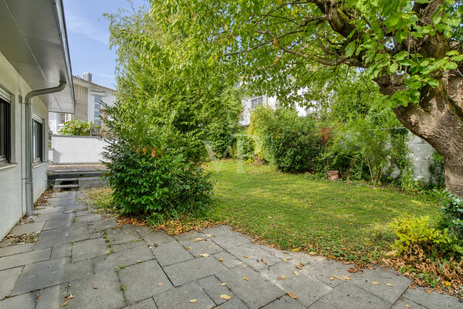 Gartenbereich rund ums Haus