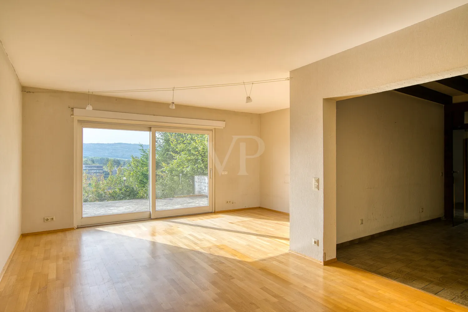 Wohnzimmer mit Terrassenzugang
