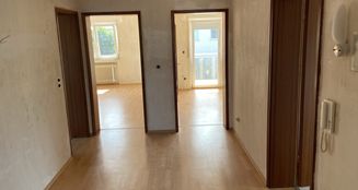 von_poll_real_estate_property_25117012_image_2