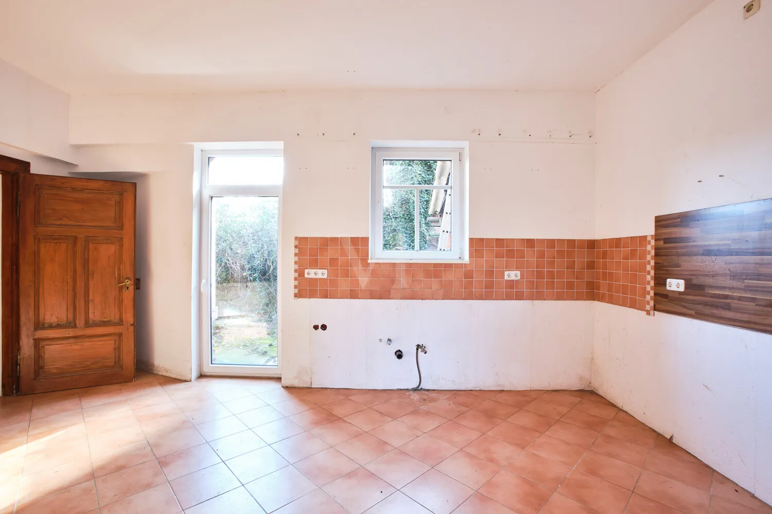 Whg. 2 EG Küche mit Terrasse
