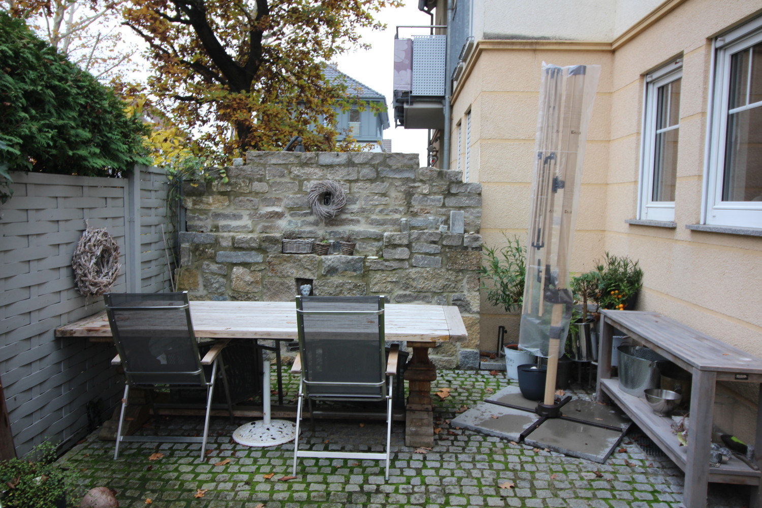 Moderne Erdgeschosswohnung mit Garten zentral gelegen!