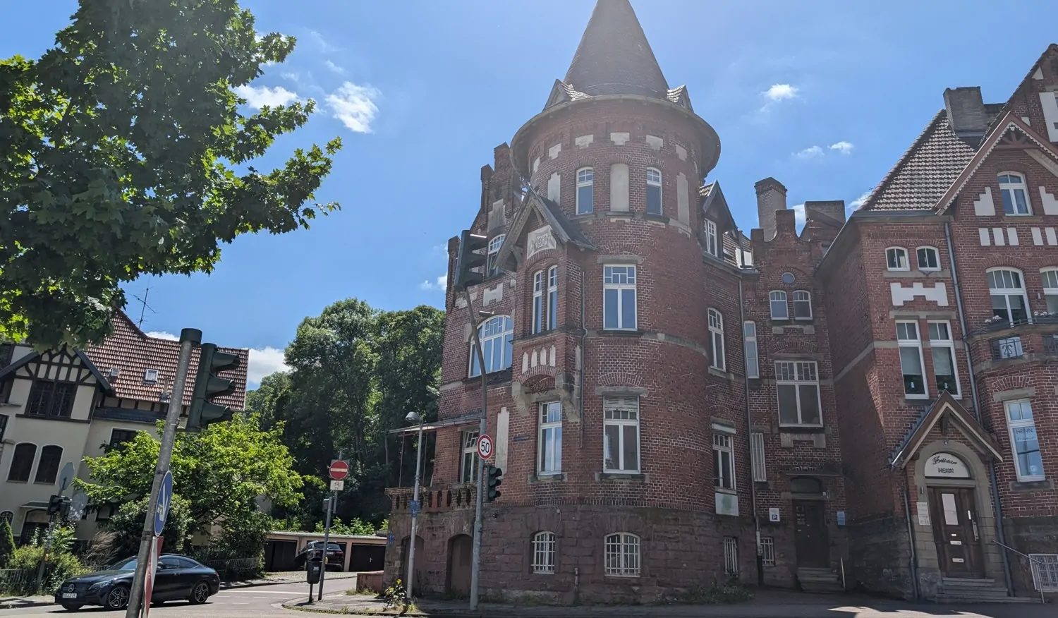 Ein Stück Saarbrücker Geschichte – Wohnen und Arbeiten in historischem Ambiente