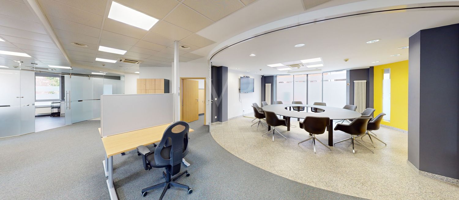 Büro und Praxisfläche in St Johann