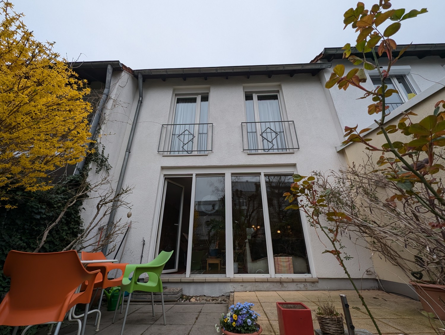 Attraktives Reihenmittelhaus in bevorzugter und ruhiger Wohnlage am Rodenhof