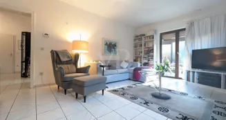 von_poll_real_estate_property_25089121_image_13