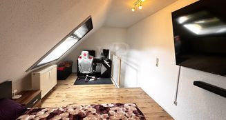 von_poll_real_estate_property_25089006_image_2
