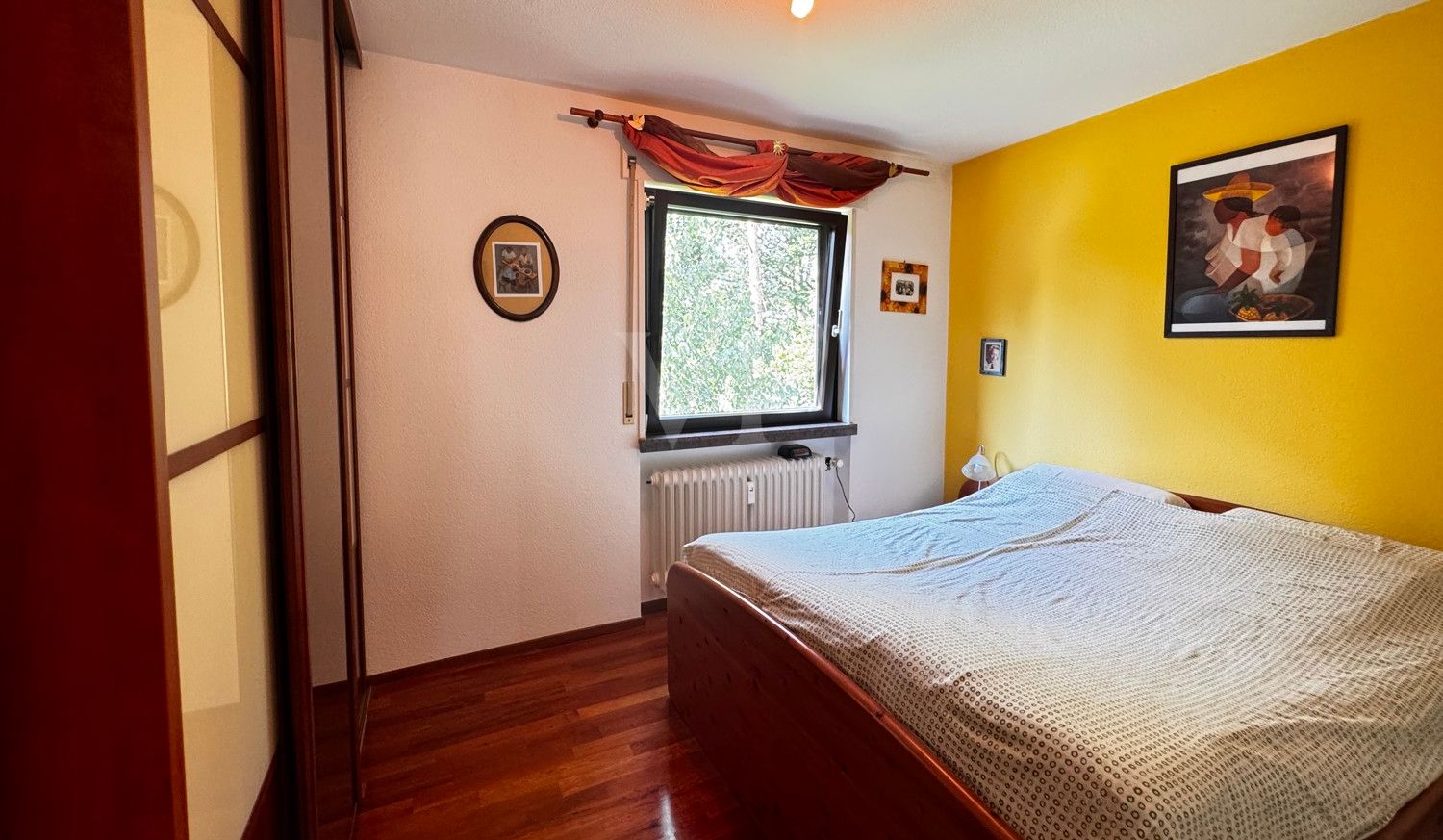 Reihenhaus-Bungalow
mit ca. 480 m² Grundstück