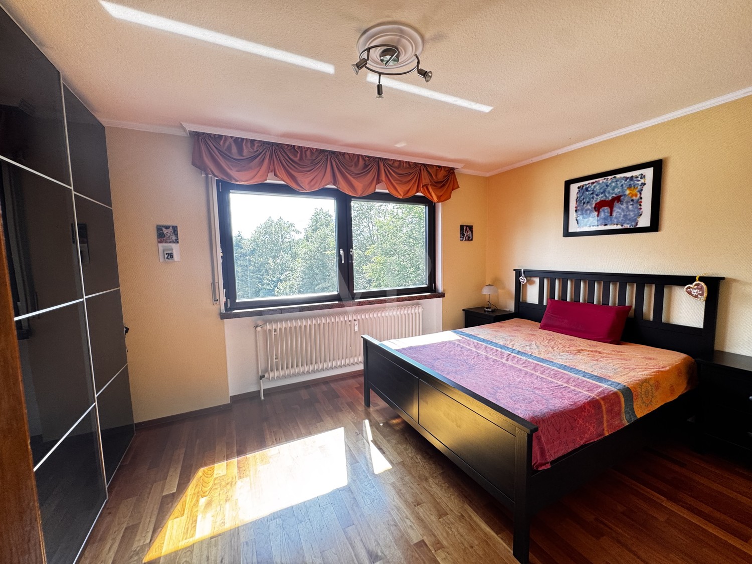 Reihenhaus-Bungalow
mit ca. 480 m² Grundstück