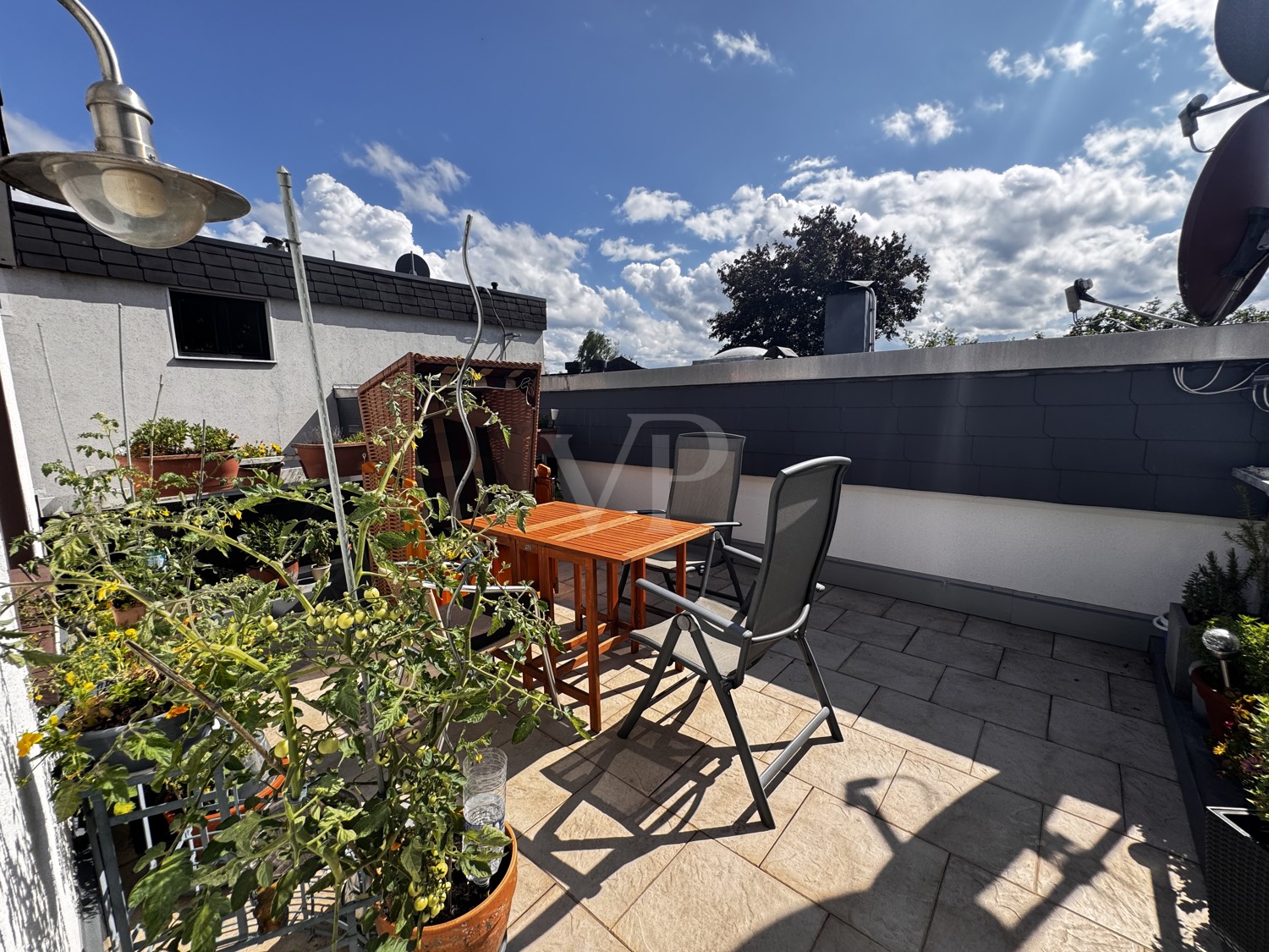 Reihenhaus-Bungalow
mit ca. 480 m² Grundstück