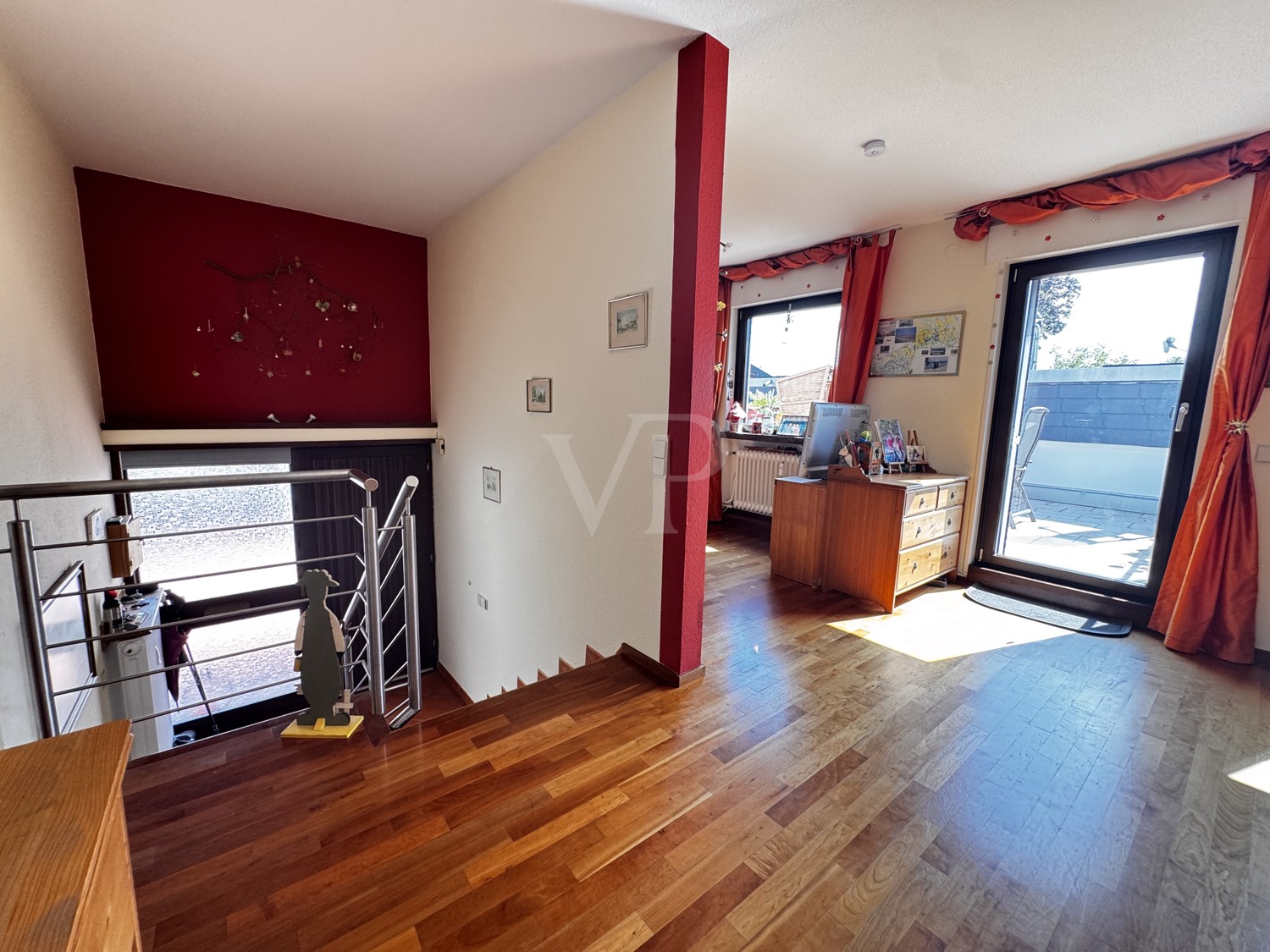 Reihenhaus-Bungalow
mit ca. 480 m² Grundstück