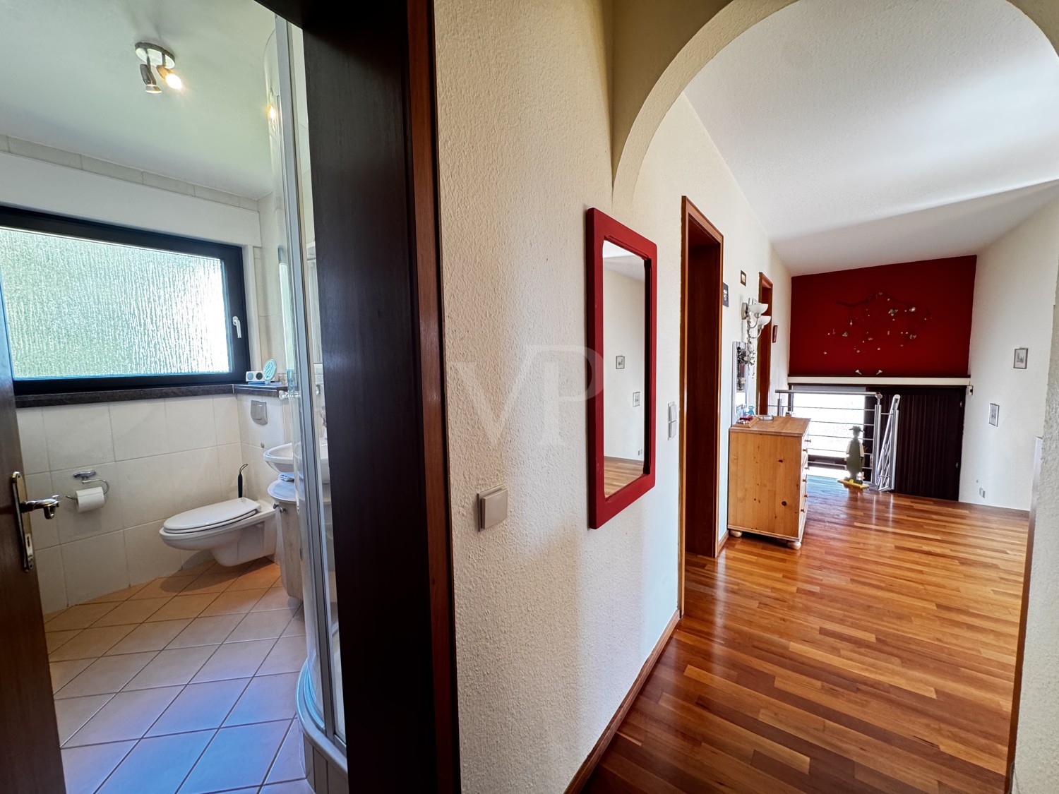Reihenhaus-Bungalow
mit ca. 480 m² Grundstück