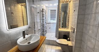 von_poll_real_estate_property_25089025_image_2